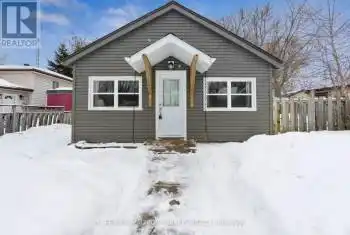 11 Fraser Street, Essa (Angus), Ontario L0M1B0, 2 Bedrooms Bedrooms, ,2 BathroomsBathrooms,All Houses,For Sale,Fraser,N12025766