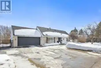 789 Parkhill Road, Peterborough West (2 North), Ontario K9J7R5, 3 Bedrooms Bedrooms, ,3 BathroomsBathrooms,All Houses,For Sale,Parkhill,X12025862