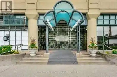 211 Queens Quay Unit# 905/906 Toronto (Waterfront Communities) Ontario