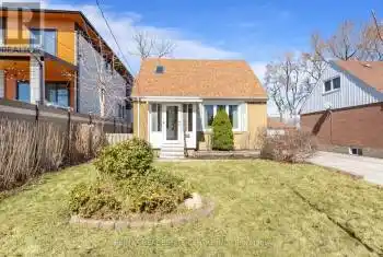 32 Allenby Avenue, Toronto (Elms-Old Rexdale), Ontario M9W1S6, 3 Bedrooms Bedrooms, ,3 BathroomsBathrooms,All Houses,For Sale,Allenby,W12025776