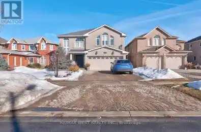 155 Villandry Crescent Vaughan (Maple) Ontario L6A2P8