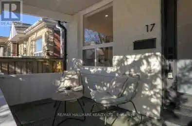17 Criscoe Street Toronto (Rockcliffe-Smythe) Ontario M6N3Y8