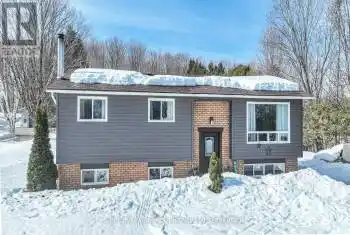 10 CONDER Drive, Oro-Medonte, Ontario L0K1E0, 4 Bedrooms Bedrooms, ,2 BathroomsBathrooms,All Houses,For Sale,CONDER,S12026310