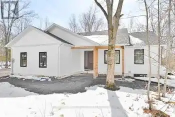 55 Luffman Road, Tweed (Hungerford (Twp)), Ontario K0K2L0, 3 Bedrooms Bedrooms, ,2 BathroomsBathrooms,All Houses,For Sale,Luffman,X12026841