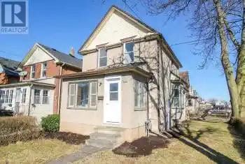 28 Myrtle Avenue, Welland (768 - Welland Downtown), Ontario L3B2B1, 3 Bedrooms Bedrooms, ,1 BathroomBathrooms,All Houses,For Sale,Myrtle,X12026184