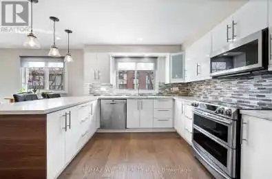 4165 Fieldgate Drive Unit# 7 Mississauga (Rathwood) Ontario L4W2M9