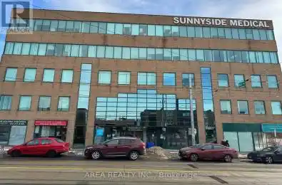 27 Roncesvalles Avenue Toronto (Roncesvalles) Ontario M6R3B2