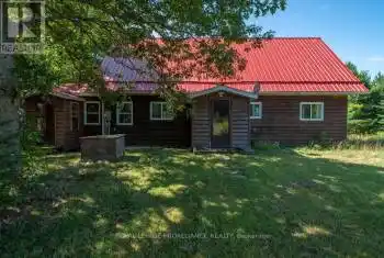1141C Grindstone Lake Road, North Frontenac (Frontenac North), Ontario K0H2M0, 4 Bedrooms Bedrooms, ,2 BathroomsBathrooms,All Houses,For Sale,Grindstone Lake,X12028223