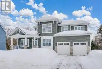 22 Dyer Crescent, Bracebridge (Macaulay), Ontario P1L0N4, 5 Bedrooms Bedrooms, ,5 BathroomsBathrooms,All Houses,For Sale,Dyer,X12018372