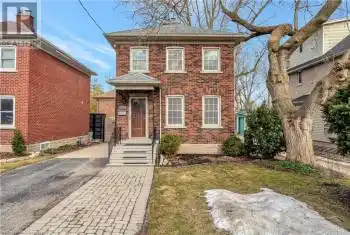112 WILLIAM Street, Waterloo, Ontario N2L1J9, 2 Bedrooms Bedrooms, ,3 BathroomsBathrooms,All Houses,For Rent,WILLIAM,40707739
