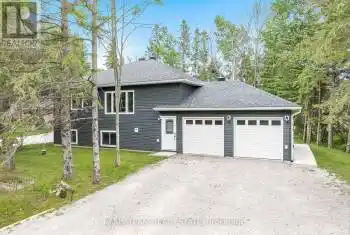 2082 Centre Avenue, Severn (Ardtrea), Ontario L3V6H3, 5 Bedrooms Bedrooms, ,2 BathroomsBathrooms,All Houses,For Sale,Centre,S12028095