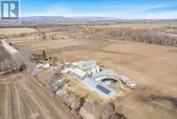 6988 30/31 Sideroad Nottawasaga Unit# 6988, Clearview (Stayner), Ontario L0M1S0, 4 Bedrooms Bedrooms, ,1 BathroomBathrooms,Commercial,For Sale,30/31 Sideroad Nottawasaga,S12028960