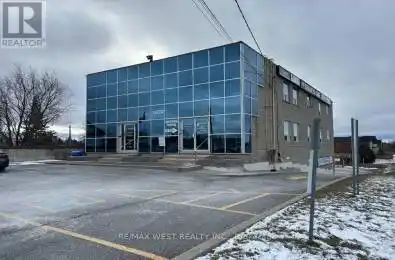 13270 Yonge Street Unit# 100 Richmond Hill (Oak Ridges) Ontario L4E2T2