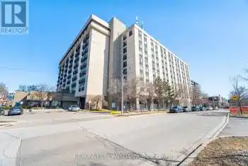2737 Keele Street Unit# 905, Toronto (Downsview-Roding-CFB), Ontario M3M2E9, 1 Bedroom Bedrooms, ,1 BathroomBathrooms,Condo,For Sale,Keele,W12029875