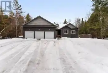2678 Concession 11 E Road, Lanark Highlands, Ontario K0A1P0, 5 Bedrooms Bedrooms, ,2 BathroomsBathrooms,All Houses,For Sale,Concession 11 E,X12029840