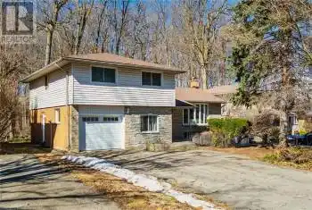 476 PARKWOOD Court, Waterloo, Ontario N2L4A8, 5 Bedrooms Bedrooms, ,3 BathroomsBathrooms,All Houses,For Sale,PARKWOOD,40707925