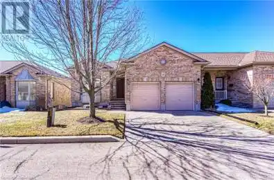 900 DOON VILLAGE Road Unit# 4 Kitchener Ontario N2P1A4