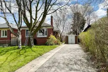 4 Robertsfield Crescent, Toronto (Wexford-Maryvale), Ontario M1R2X2, 3 Bedrooms Bedrooms, ,1 BathroomBathrooms,All Houses,For Rent,Robertsfield,E12030298