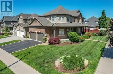 2 HEWITT Drive Grimsby Ontario L3M0A4