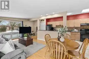 2 Ronaldshay Avenue, Hamilton (Greeningdon), Ontario L9A3B1, 3 Bedrooms Bedrooms, ,2 BathroomsBathrooms,All Houses,For Sale,Ronaldshay,X12031036