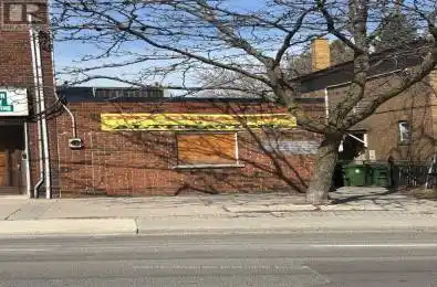 389 Vaughan Road Toronto (Humewood-Cedarvale) Ontario M6C2N8