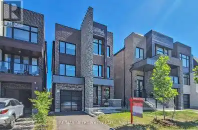 7 Kipling Grove Court Toronto (Princess-Rosethorn) Ontario M9B0C6