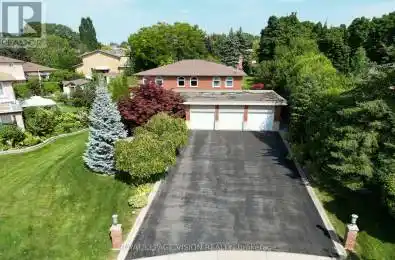 282 Firglen Ridge Vaughan (Islington Woods) Ontario L4L1N7