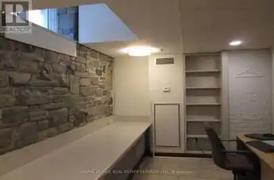 56 Queen Street Toronto (Church-Yonge Corridor) Ontario M5C2Z3