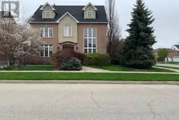 154 Westchester Road, Oakville (1015 - RO River Oaks), Ontario L6H6H9, 4 Bedrooms Bedrooms, ,4 BathroomsBathrooms,All Houses,For Sale,Westchester,W12032733