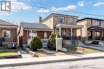 8 Hilldale Road, Toronto (Rockcliffe-Smythe), Ontario M6N3Y2, 3 Bedrooms Bedrooms, ,2 BathroomsBathrooms,All Houses,For Sale,Hilldale,W12032672
