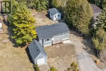 120 Seneca Street, Huron-Kinloss, Ontario N2Z2X3, 2 Bedrooms Bedrooms, ,1 BathroomBathrooms,All Houses,For Sale,Seneca,X12033310