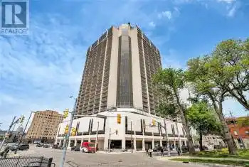 150 PARK Unit# 1803, Windsor, Ontario N9A7A2, 1 Bedroom Bedrooms, ,1 BathroomBathrooms,Condo,For Sale,PARK,25005783