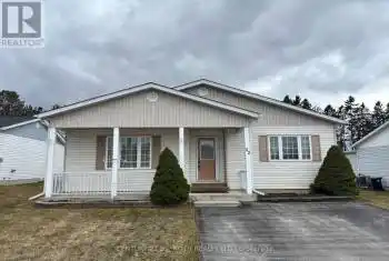 22 Trellis Lane, Innisfil, Ontario L9S1N3, 2 Bedrooms Bedrooms, ,2 BathroomsBathrooms,All Houses,For Sale,Trellis,N12030211