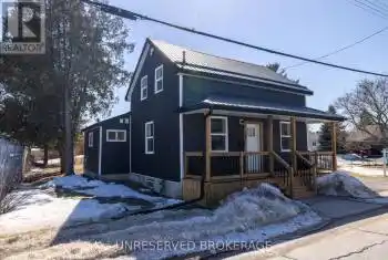 88 Edward Street, Arnprior, Ontario K7S2X4, 3 Bedrooms Bedrooms, ,2 BathroomsBathrooms,All Houses,For Sale,Edward,X12033776