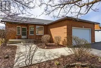 3 EMILY Street, Port Dover, Ontario N0A1N6, 3 Bedrooms Bedrooms, ,2 BathroomsBathrooms,All Houses,For Sale,EMILY,40707462