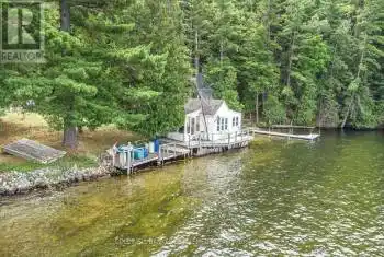 140 Bobs Lake Lane 21a Lane, Tay Valley, Ontario K0H2B0, 2 Bedrooms Bedrooms, ,1 BathroomBathrooms,All Houses,For Sale,Bobs Lake Lane 21a,X12033857