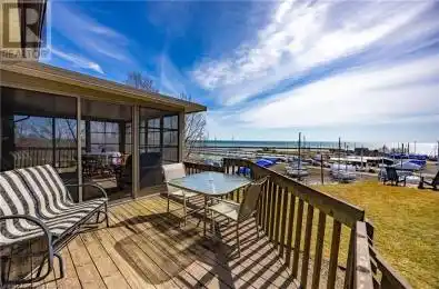 16 DEAN Avenue Port Dover Ontario N0A1N7