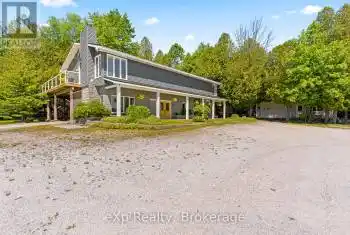 900 Berford Street, South Bruce Peninsula, Ontario N0H2T0, 4 Bedrooms Bedrooms, ,4 BathroomsBathrooms,Commercial,For Sale,Berford,X11924452