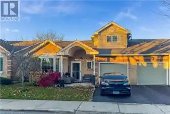 52 POSTOAKS Drive Unit# 17, Glanbrook, Ontario L0R1W0, 3 Bedrooms Bedrooms, ,4 BathroomsBathrooms,All Houses,For Sale,POSTOAKS,40709020
