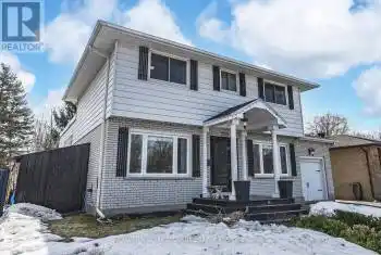 233 Grove Street, Barrie (Wellington), Ontario L4M2R1, 4 Bedrooms Bedrooms, ,2 BathroomsBathrooms,All Houses,For Sale,Grove,S12034728