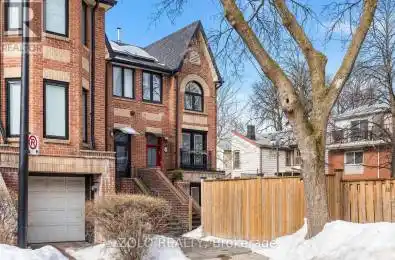 58 Soho Square Toronto (Kensington-Chinatown) Ontario M5T2Z4