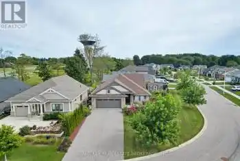 190 Emery Street, Central Elgin (Port Stanley), Ontario N5L0A6, 4 Bedrooms Bedrooms, ,3 BathroomsBathrooms,All Houses,For Sale,Emery,X12034974