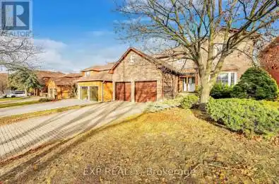 7 Winding Court Toronto (Highland Creek) Ontario M1C4X2
