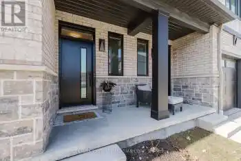 601 Lions Park Drive Unit# 9, Strathroy-Caradoc (Mount Brydges), Ontario N0L1W0, 3 Bedrooms Bedrooms, ,4 BathroomsBathrooms,All Houses,For Sale,Lions Park,X12034211