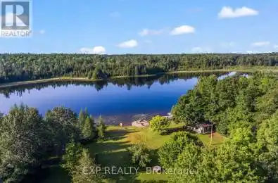 1813 PUCKER Street Greater Madawaska Ontario K7V3Z9