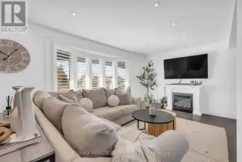 58 Oriole Court, Oshawa (Donevan), Ontario L1H6Y5, 4 Bedrooms Bedrooms, ,4 BathroomsBathrooms,All Houses,For Sale,Oriole,E12035624