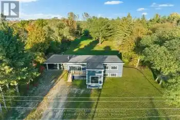1037 East Communication Road, Smith-Ennismore-Lakefield, Ontario K0L1H0, 5 Bedrooms Bedrooms, ,3 BathroomsBathrooms,All Houses,For Sale,East Communication,X12035955