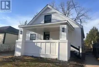 130 Langarth Street, London South (South F), Ontario N6C1Z5, 4 Bedrooms Bedrooms, ,1 BathroomBathrooms,All Houses,For Sale,Langarth,X12035743