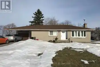 7523 Yonge Street, Innisfil, Ontario L9S4N9, 4 Bedrooms Bedrooms, ,1 BathroomBathrooms,All Houses,For Sale,Yonge,N12036219
