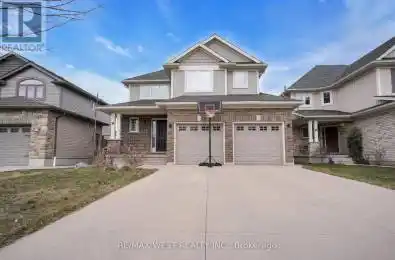 9 Noble Lane St. Thomas Ontario N5R5M9